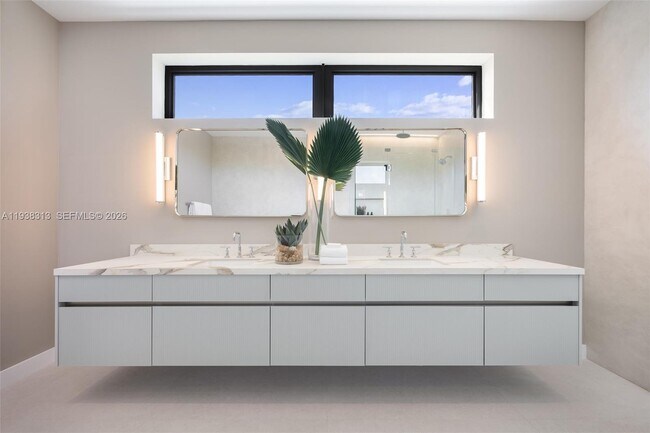 Building Photo - 92 SW 28th Rd