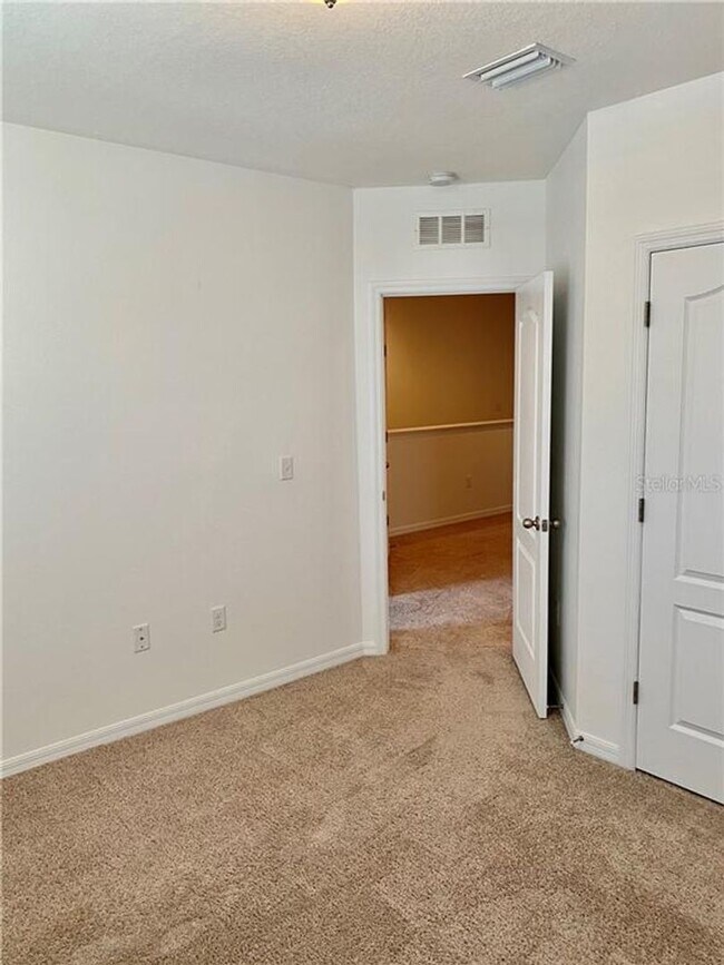 Building Photo - There’s No Place Like This 2-Story 3 BR, 2.5 BA Hidden River Townhome!