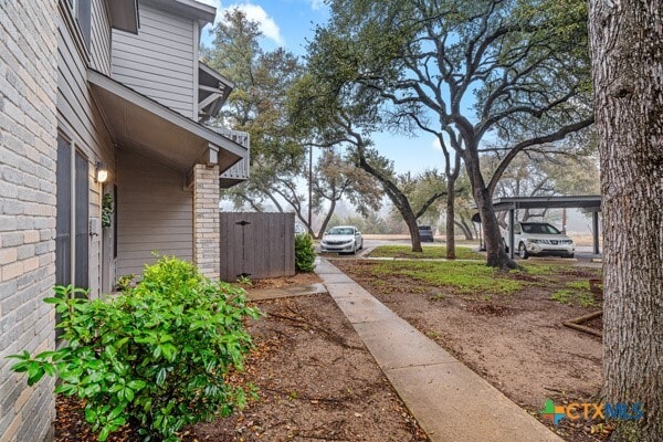 Building Photo - 8406 Lyndon Ln