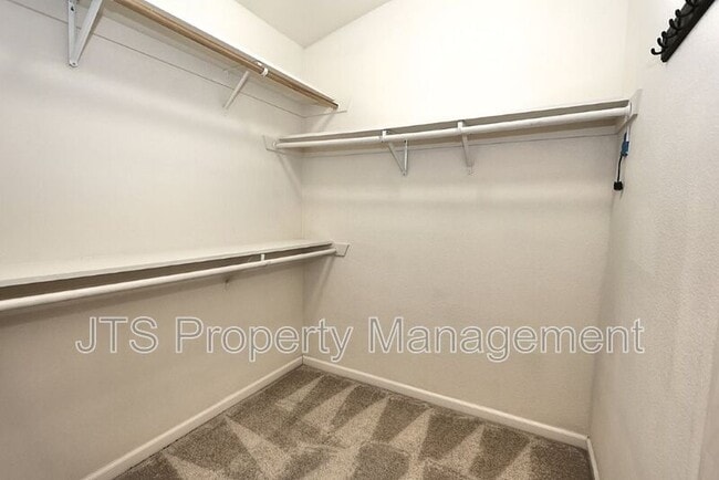 Building Photo - 3232 Balada Way