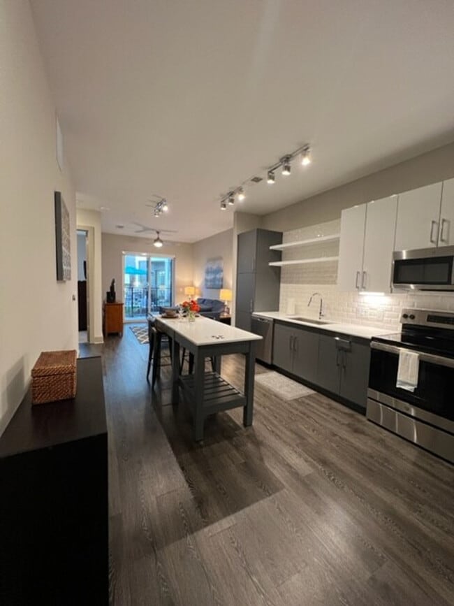 Building Photo - 3158 Stillhouse Creek Dr