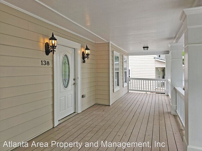 Building Photo - 4 br, 3.5 bath House - 138 Brook Cir SE
