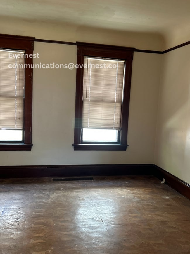 Building Photo - 1203 Norwood Rd