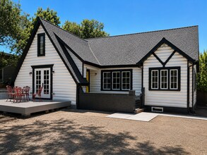 Building Photo - 1567 Silverado Trail