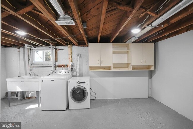 Building Photo - 4707 Tuckerman St