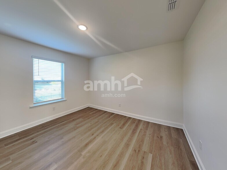 Building Photo - 3532 Lincoln Hts Ln