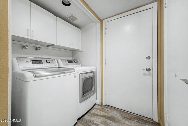 Building Photo - 8430 N 80th Pl