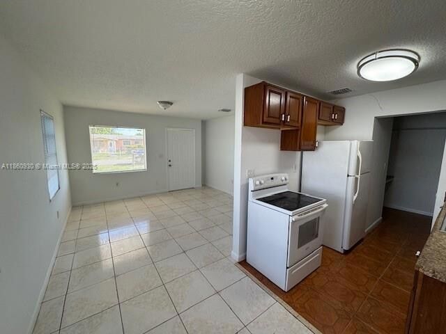 Building Photo - 10410 SW 150th Terrace