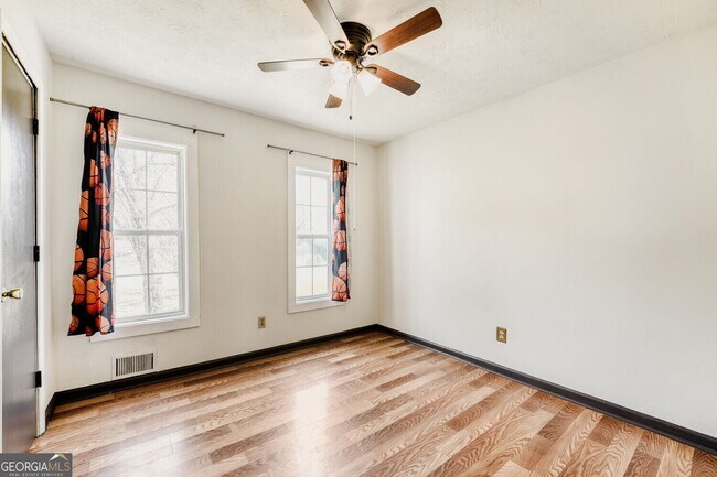 Building Photo - 3160 Kipling Dr