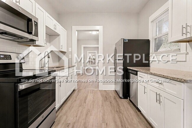 Building Photo - 1416 St Michael Ave