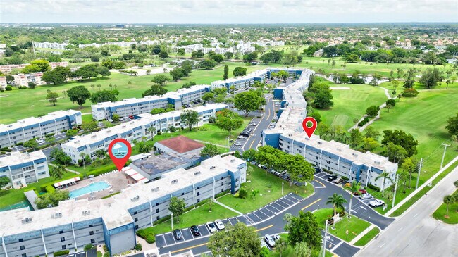 Building Photo - 7787 Golf Cir Dr