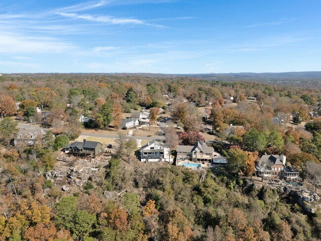 Building Photo - 294 Shades Crest Rd