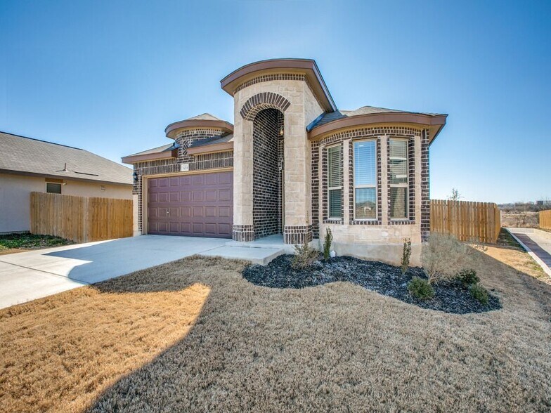 Building Photo - 6210 Katy Star