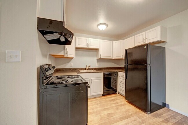 Kalo Broadmoor Tower Kitchen - Kalo Broadmoor Tower