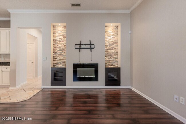 Building Photo - 6285 Wedmore Rd