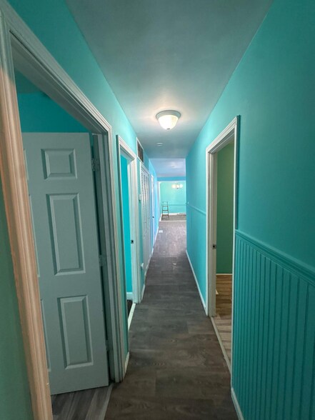 Building Photo - 102 Melvin Dr