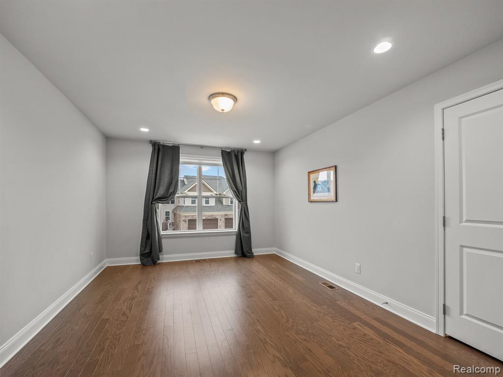 Building Photo - 3219 Brackley Dr