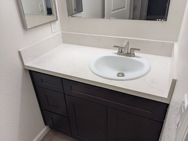 Building Photo - 55 Stenner St