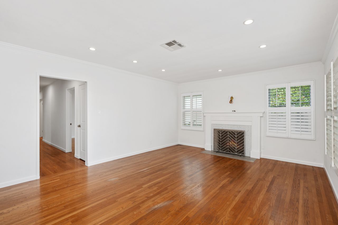 Building Photo - 7901 Westlawn Ave