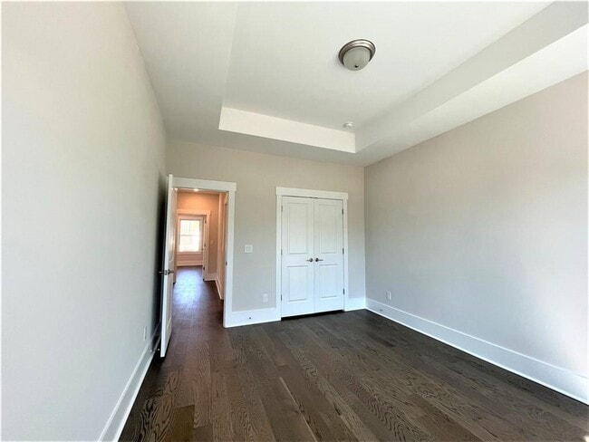 Building Photo - 892 Mayfield Rd