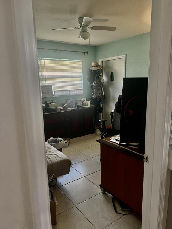 Building Photo - 2013 Redmond St