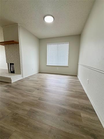 Building Photo - 823 Blue Oak Dr