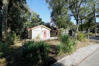 Building Photo - Cute 2 Bedroom Home in the Heart of Niceville