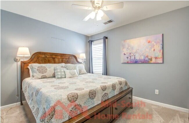 Building Photo - 1228 Island Pl E