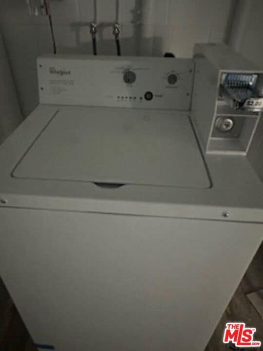 Building Photo - 842 11th St