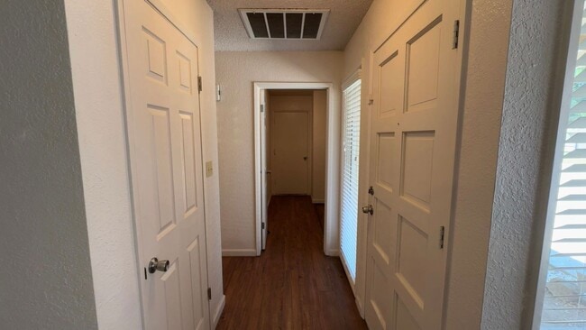 Building Photo - Coming Soon! Nice Apartment Home for Rent!