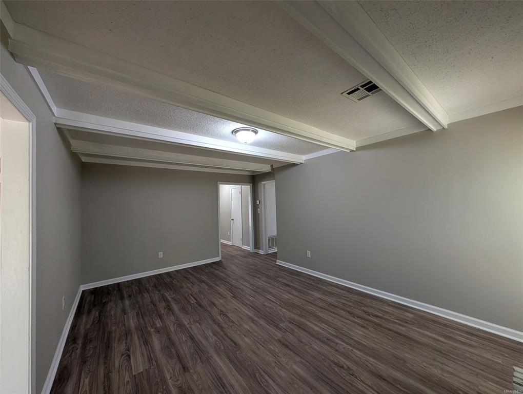 Building Photo - 2125 Edinburgh Dr