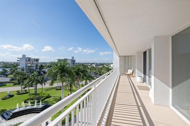 Building Photo - 3546 S Ocean Blvd