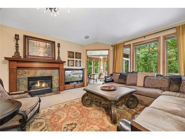 Building Photo - 18464 Farmstead Cir