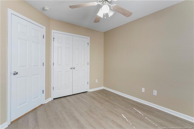 Building Photo - 1456 Middlesbrough Dr