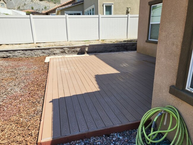 Building Photo - Spacious 4Bed/3.5Bath w/ Loft in  Horse Cr...