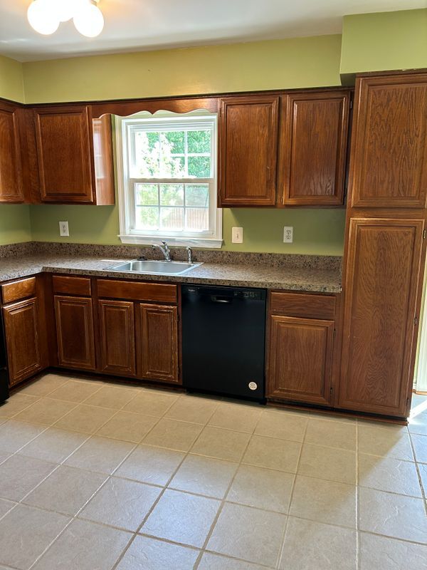 Building Photo - 12052 Stallion Ct