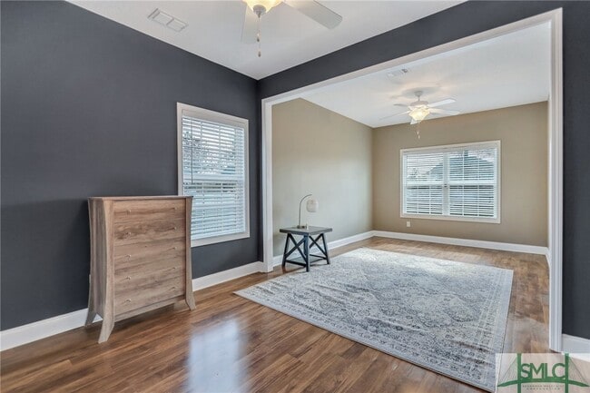 Building Photo - 720 English Oak Dr