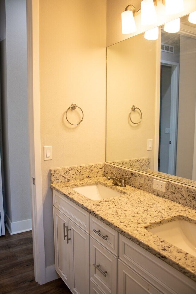 Building Photo - Welcome to this beautiful move in ready home in the much-desired Brytan Community!