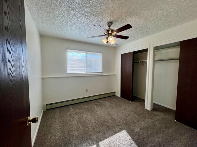 Building Photo - Two Bedroom with Garage Ready Now!