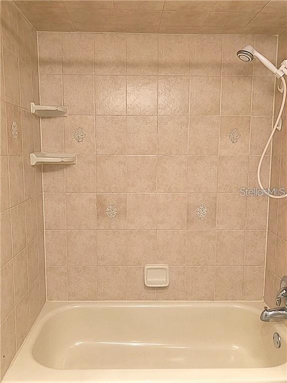 Building Photo - 400 Island Way