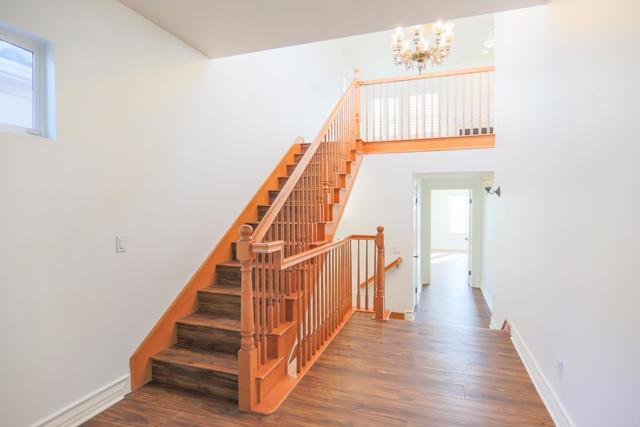 Building Photo - 415 N Cedros Ave