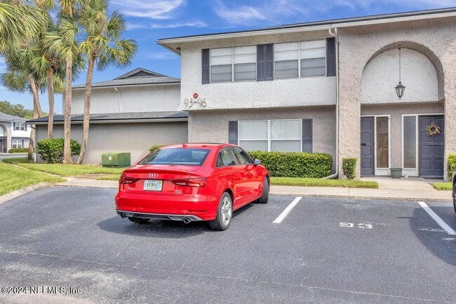 Primary Photo - 695-A1A A1A N
