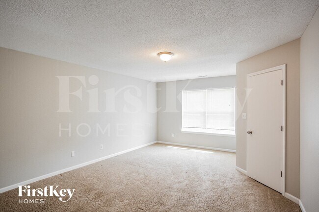 Building Photo - 1353 Cypress Dr