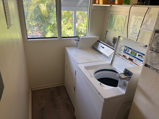 Laundry - 76-6221 Lehua Rd