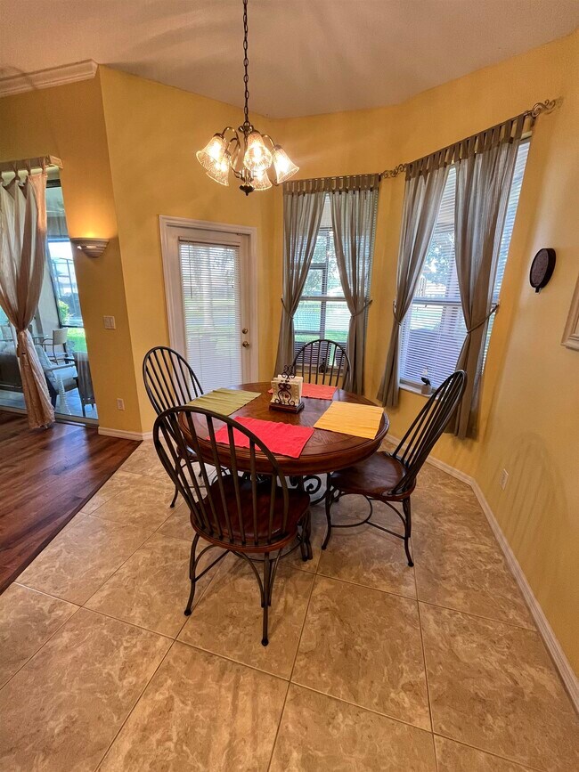 Building Photo - 613 Casa Fuerta Ln