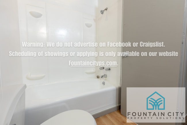 Building Photo - Spacious 4 Bed / 3 Bath Townhome in Liberty – Pet Friendly!