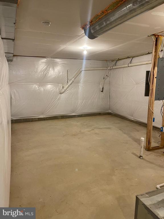 Building Photo - 241 Rossnakill Rd