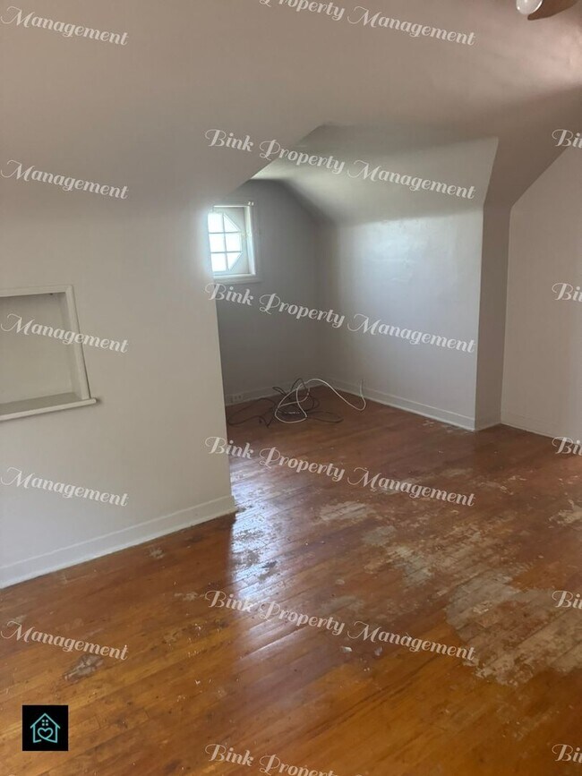 Building Photo - 2313 Copeman Blvd