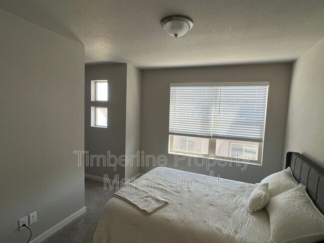 Building Photo - 9606 Timberlake Loop