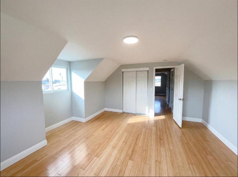 Building Photo - 400 Santa Maria Dr